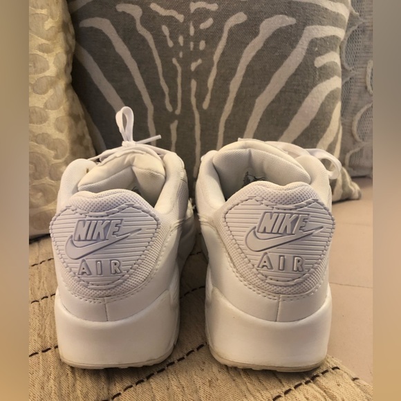 Nike Air Max 90 Women’s 9.5 All White - Picture 2 of 7